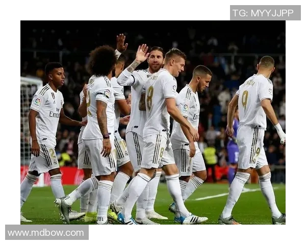 国米与皇马首发阵容对比分析揭示两队战术布局与球员状态