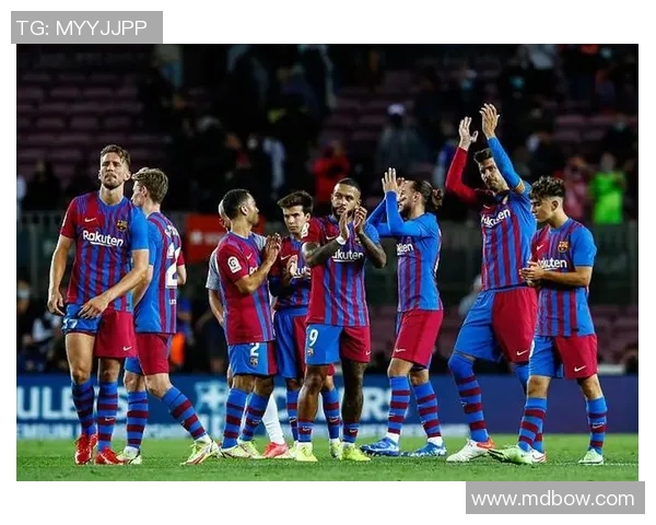 巴萨与巴黎激战正酣最终结果揭晓引发球迷热议与期待